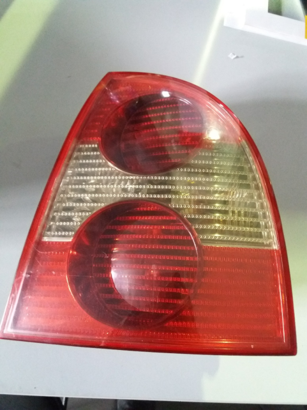 Right Tail Light  VOLKSWAGEN PASSAT (3B3) | 00 - 05
