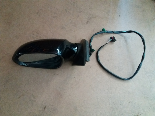 Electric Left Mirror VOLKSWAGEN PASSAT (3C2) | 05 - 10