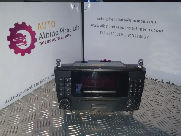 Radio MERCEDES-BENZ C-CLASS (W204) | 07 - 15