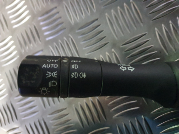 Comutador de Luzes NISSAN JUKE (F15) | 10 - 