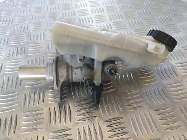 Bomba dos Travões VOLVO V40 Combi (645) | 95 - 04
