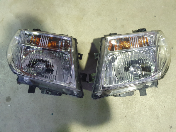 Left Headlight NISSAN PATHFINDER III (R51) | 05 - 