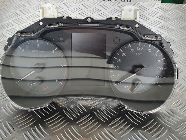 Quadrante NISSAN PULSAR Hatchback (C13) | 12 - 