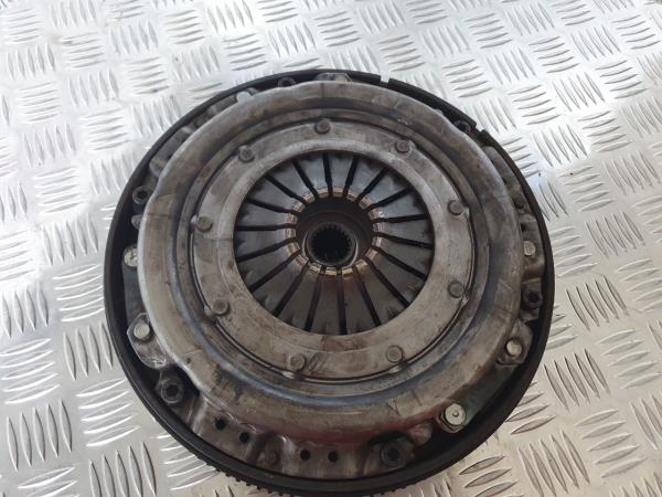 Bimassa AUDI A6 (4B2, C5) | 97 - 05 Imagem-1