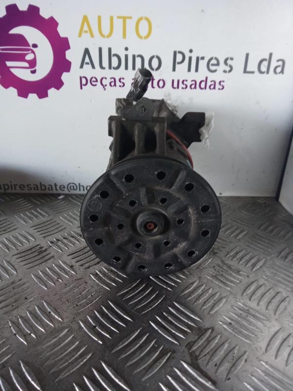 Compressor do Ar condicionado TOYOTA COROLLA (_E12_) | 01 - 07 Imagem-3