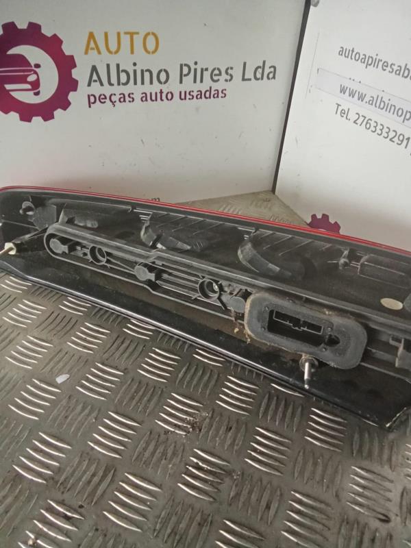 Farolim Stop Esq FORD C-MAX (DM2) | 07 - 10 Imagem-1