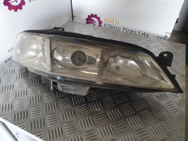 Right Headlight Xenon OPEL VECTRA B (J96) | 95 - 04