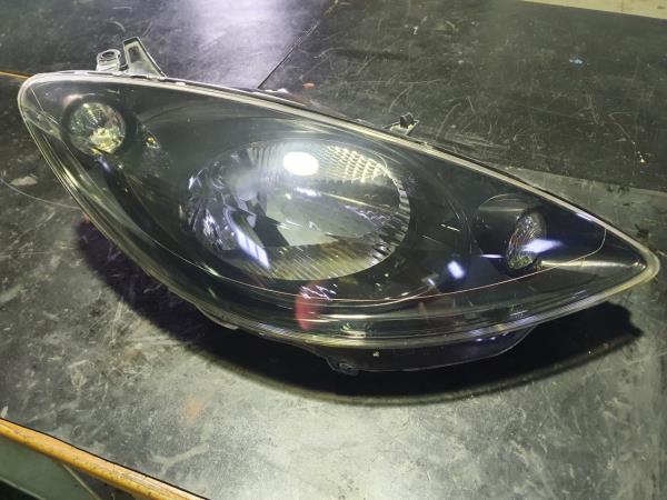 Right Headlight  PEUGEOT 307 (3A/C) | 00 - 12