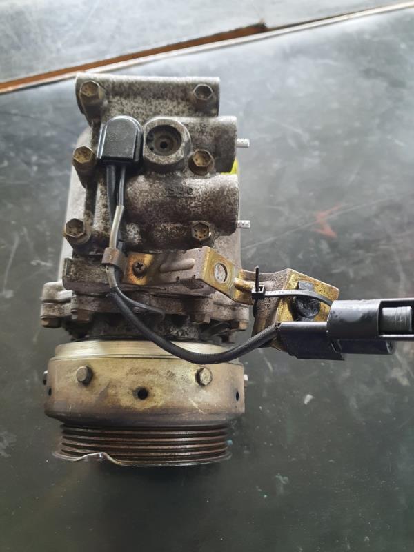 Compressor do Ar condicionado MITSUBISHI COLT V (CJ_, CP_) | 95 - 04 Imagem-1