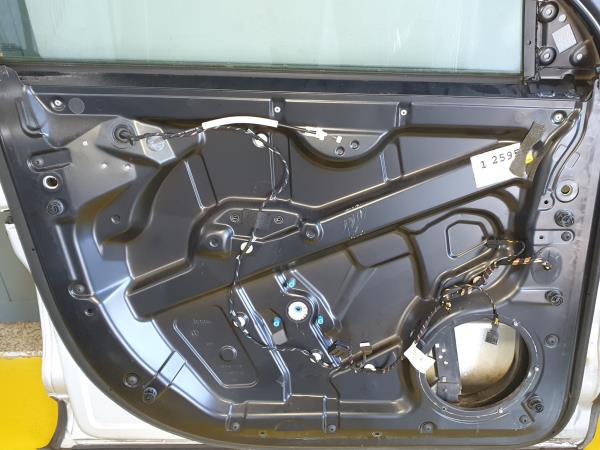 Front Door Left  VOLKSWAGEN TOUAREG (7LA, 7L6, 7L7) | 02 - 13