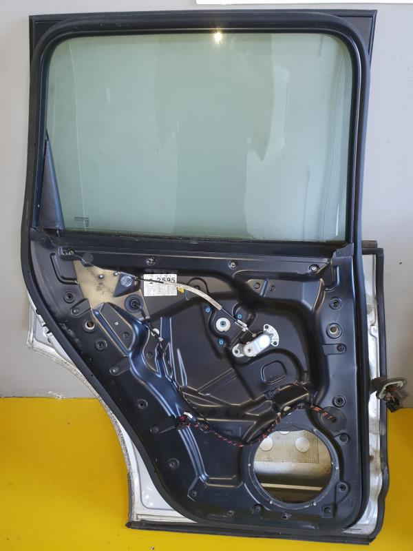 Rear Door Left VOLKSWAGEN TOUAREG (7LA, 7L6, 7L7) | 02 - 13