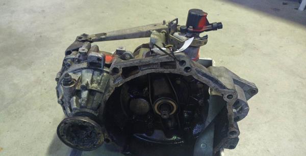 Caixa de Velocidades VOLKSWAGEN PASSAT (3B2) | 96 - 01