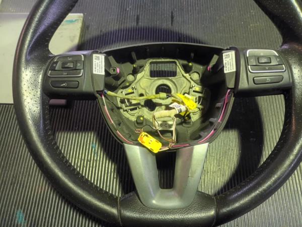 steering wheel SEAT LEON (5F1) | 12 -  Imagem-1
