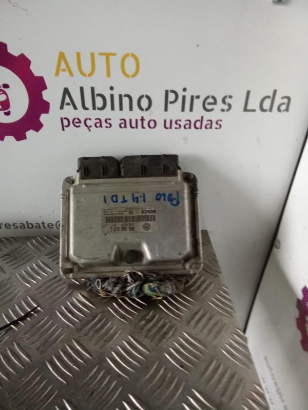 Engine Module VOLKSWAGEN POLO (6N2) | 99 - 01 Imagem-1