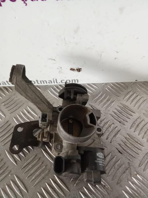 Borboleta de Admissão RENAULT CLIO II (BB_, CB_) | 98 -  Imagem-1