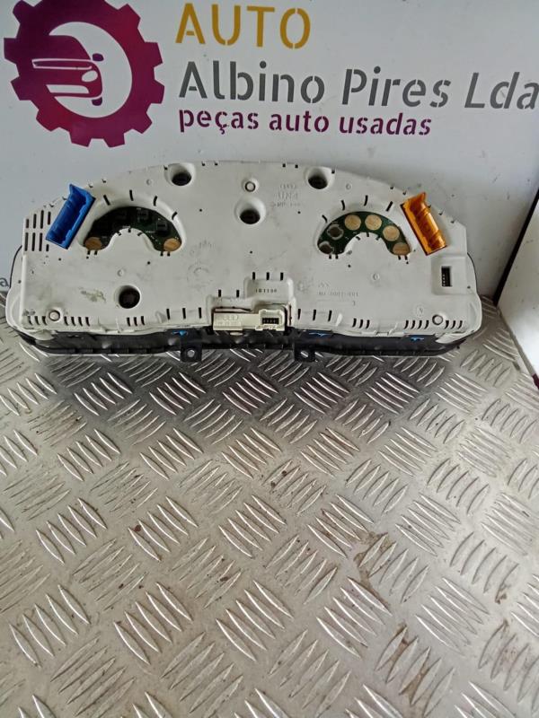 Quadrante AUDI A4 (8D2, B5) | 94 - 01 Imagem-1