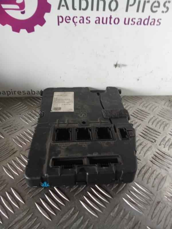 Caixa dos Fusíveis RENAULT MEGANE II (BM0/1_, CM0/1_) | 01 - 12 Imagem-2