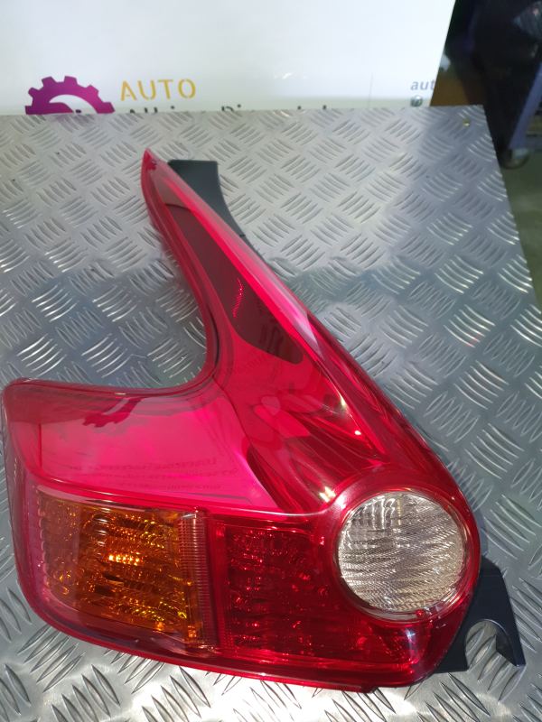 Right Tail Light  NISSAN JUKE (F15) | 10 - 