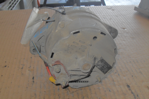 Alternador OPEL CORSA A Hatchback (S83) | 82 - 93 Imagem-1