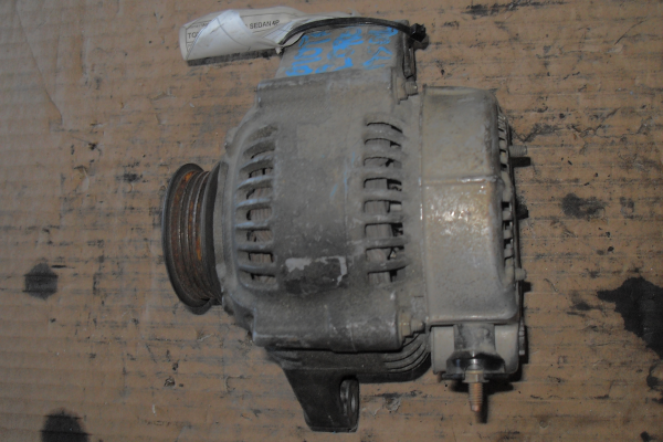 Alternador TOYOTA COROLLA três volumes (_E12_) | 00 - 08 Imagem-2