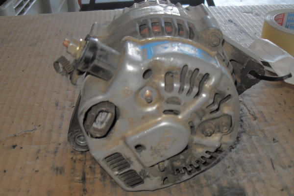 Alternator TOYOTA COROLLA três volumes (_E12_) | 00 - 08 Imagem-1