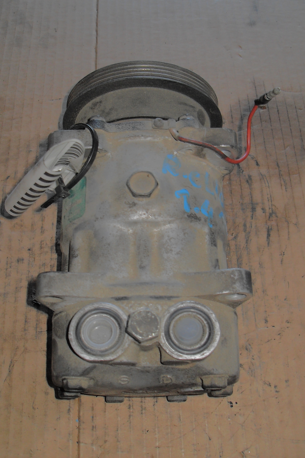 Compressor do Ar condicionado RENAULT CLIO I (B/C57_, 5/357_) | 90 - 98 Imagem-1