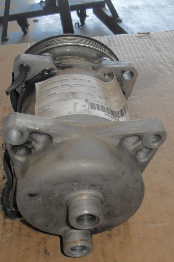 A/C Copmpressor MERCEDES-BENZ 190 (W201) | 82 - 93 Imagem-1