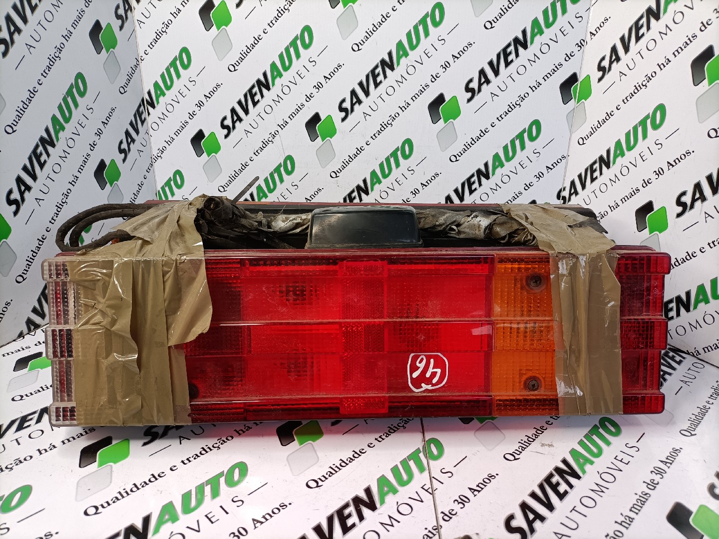 Farolim Esq / Dto (Par) MERCEDES-BENZ SPRINTER 2-t Camião de plataforma/chassis (901, 902) | 95 - 06 Imagem-2 Farolim Esq / Dto (Par) MERCEDES-BENZ SPRINTER 2-t Camião de plataforma/chassis (901, 902) | 95 - 06 Imagem-2