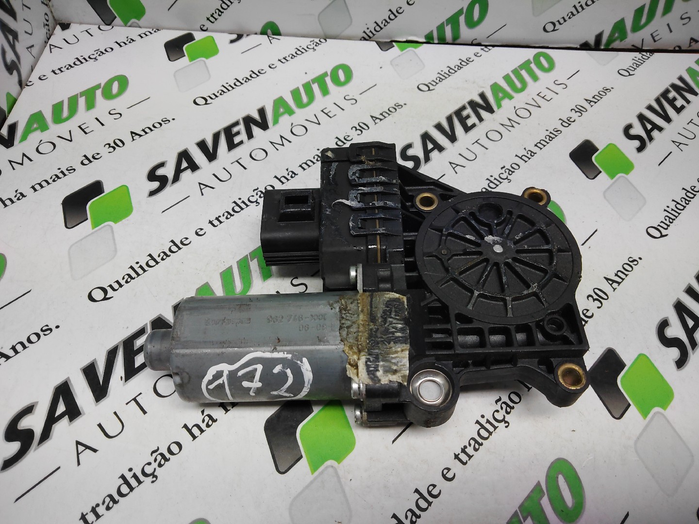 Motor Elevador Trás Direito FORD FOCUS Caixa/Combi (DNW) | 98 - 05 Imagem-1 Motor Elevador Trás Direito FORD FOCUS Caixa/Combi (DNW) | 98 - 05 Imagem-1