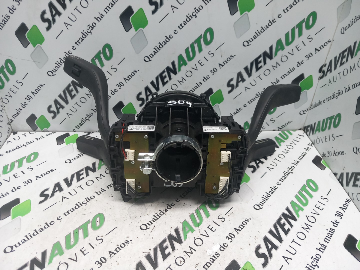 Conjunto (Comutador) Manetes (Piscas e Escovas) PORSCHE CAYENNE (92A) | 10 - Imagem-1 Conjunto (Comutador) Manetes (Piscas e Escovas) PORSCHE CAYENNE (92A) | 10 - Imagem-1