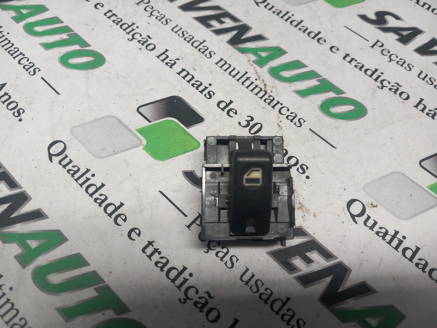 Botão / Botões / Comutador Vidro Dto FIAT PALIO Weekend (178_) | 96 -  Imagem-1