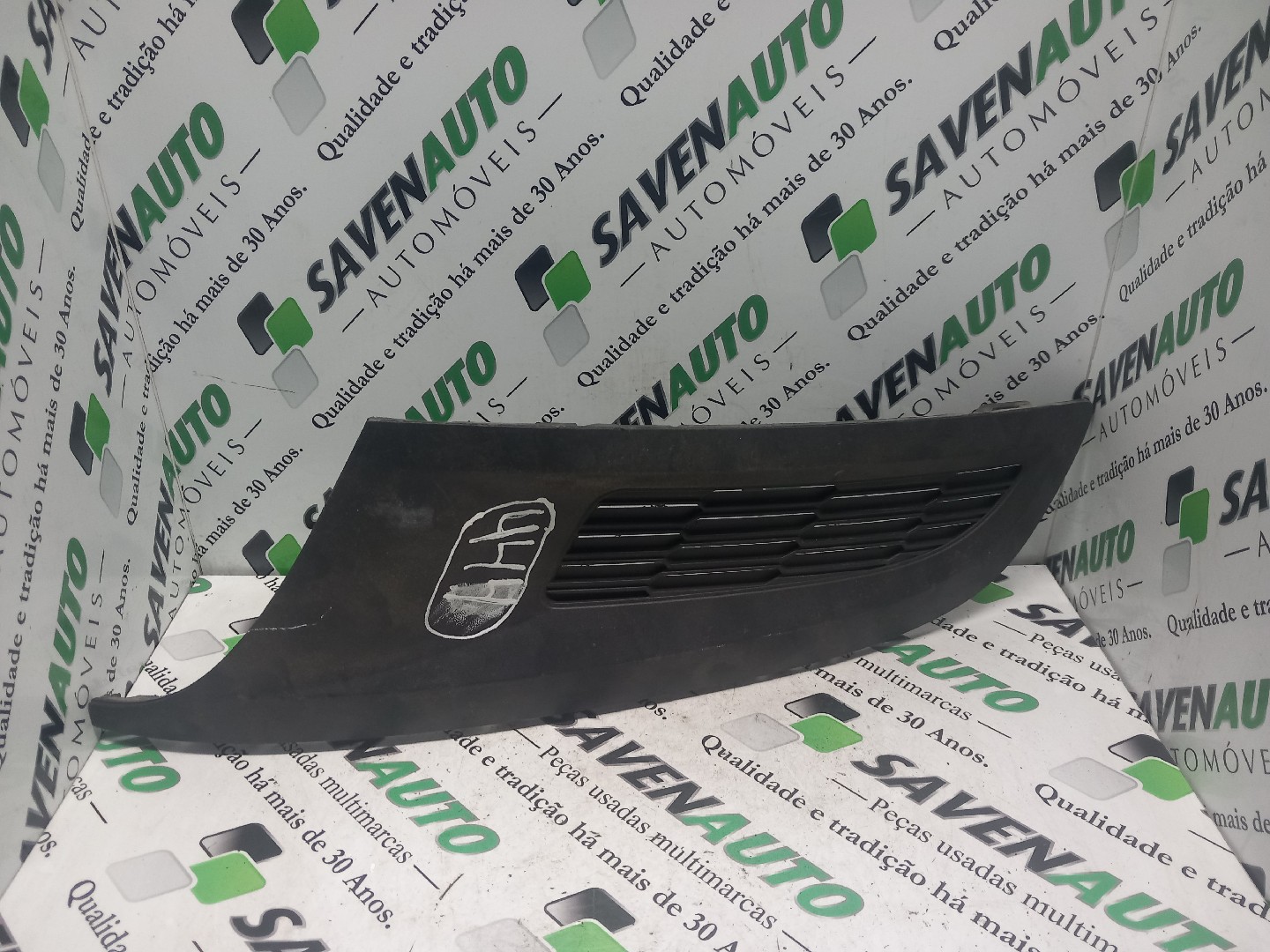 Grelha Frente / Frontal VOLKSWAGEN POLO (6R1, 6C1) | 09 - 