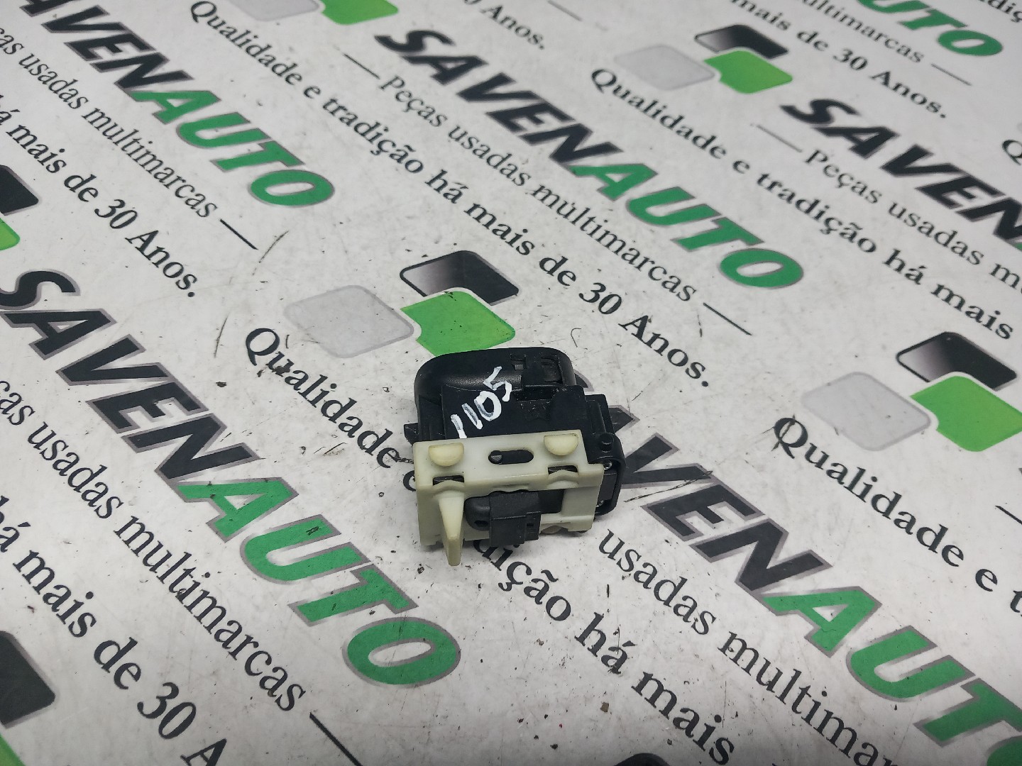 Botão / Botões / Comutador Vidro Dto MERCEDES-BENZ C-CLASS (W203) | 00 - 07 Imagem-1