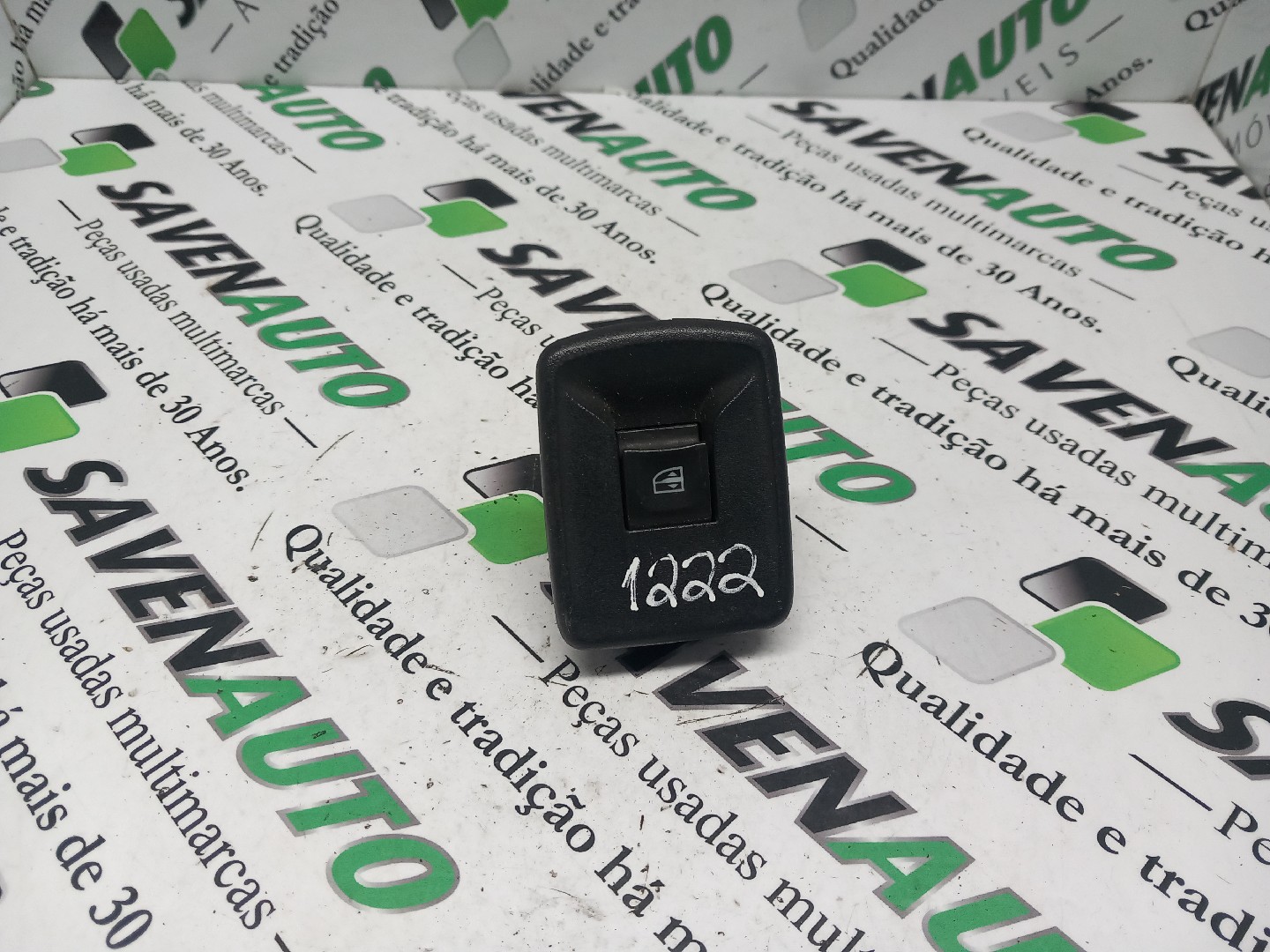Botão / Botões / Comutador Vidro Dto DACIA LODGY (JS_) | 12 - 