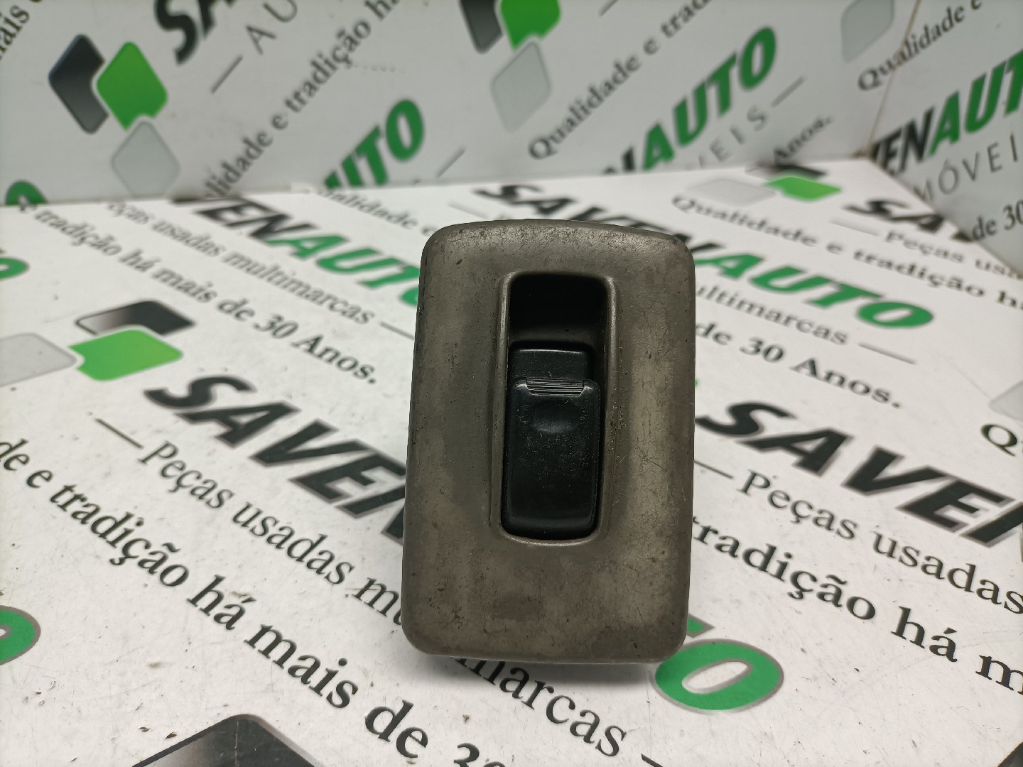 Botão / Botões / Comutador Vidro Dto KIA SPORTAGE (K00) | 94 - 05