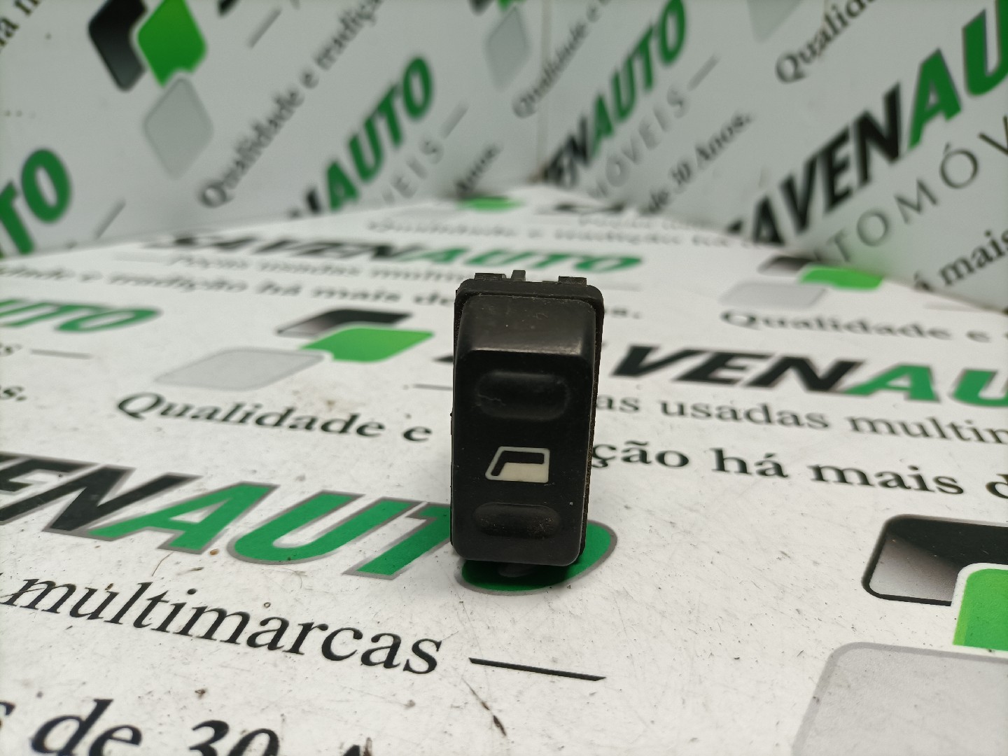 Botão / Botões / Comutador Vidro Esq CITROEN XSARA PICASSO (N68) | 99 - 12