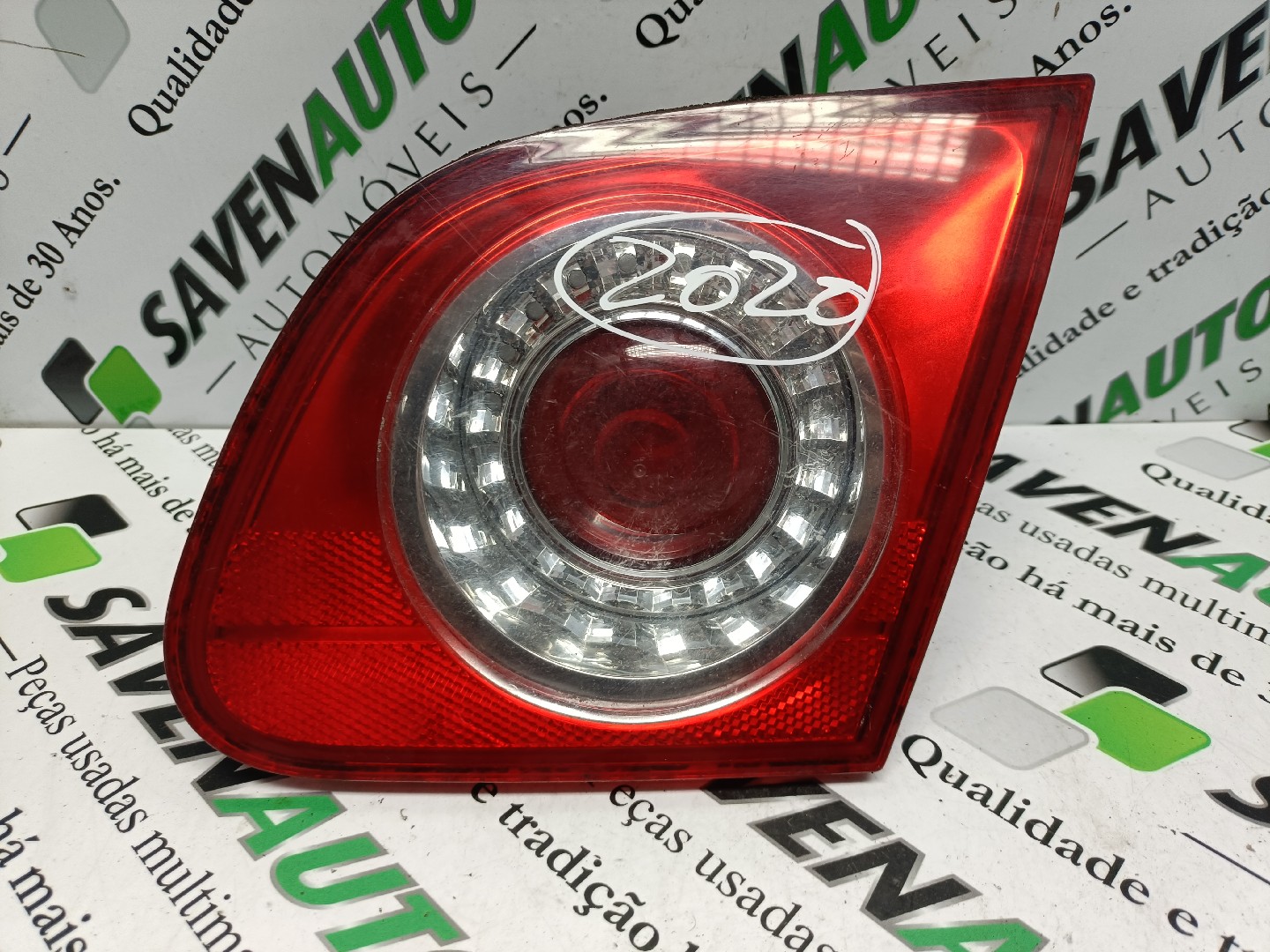 Farolim Mala Dto VOLKSWAGEN PASSAT (3C2) | 05 - 10
