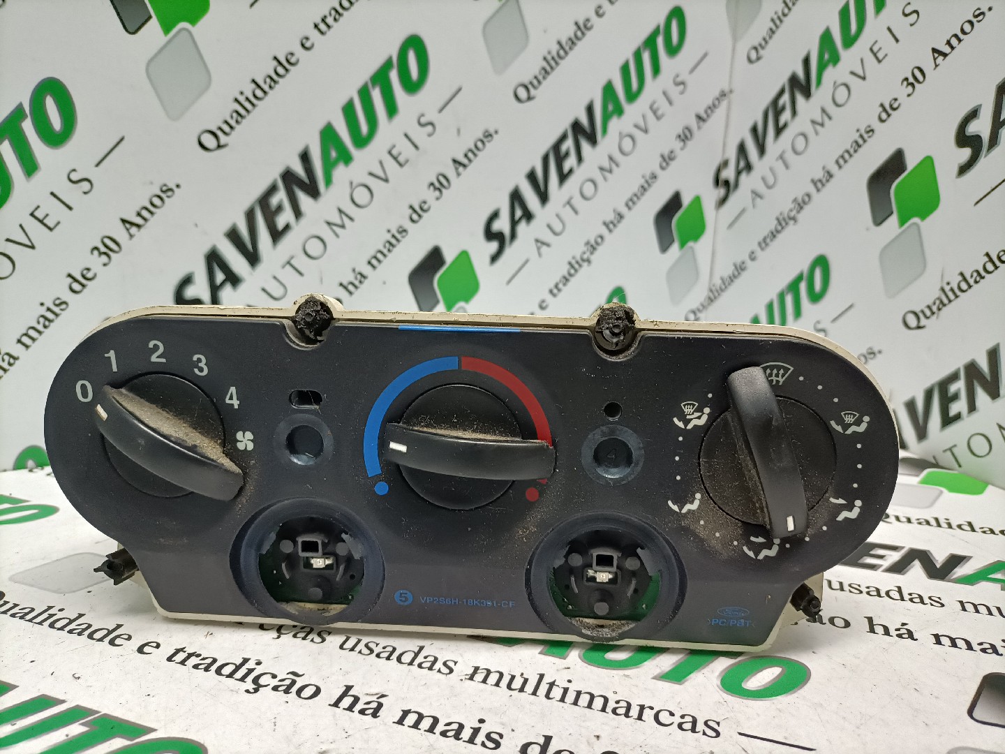 Comando / Botão de Sofagem / Climatronic FORD FIESTA V (JH_, JD_) | 01 - 14