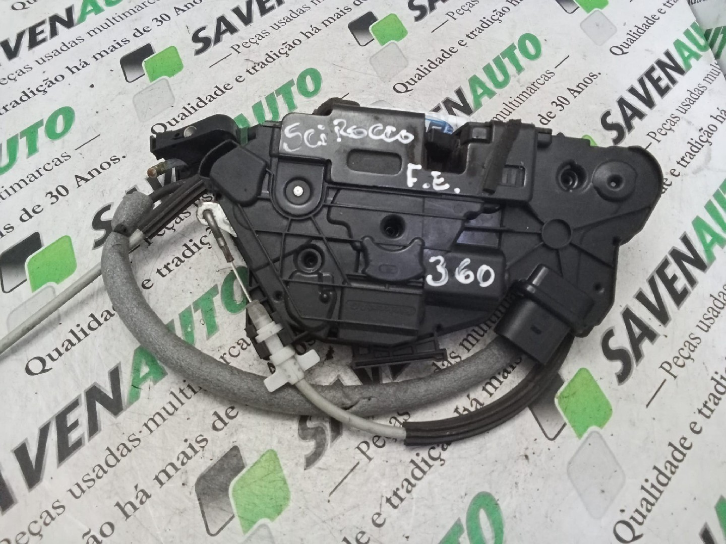 Fecho / Fechadura Porta Frente Esq VOLKSWAGEN SCIROCCO (137, 138) | 08 - 17