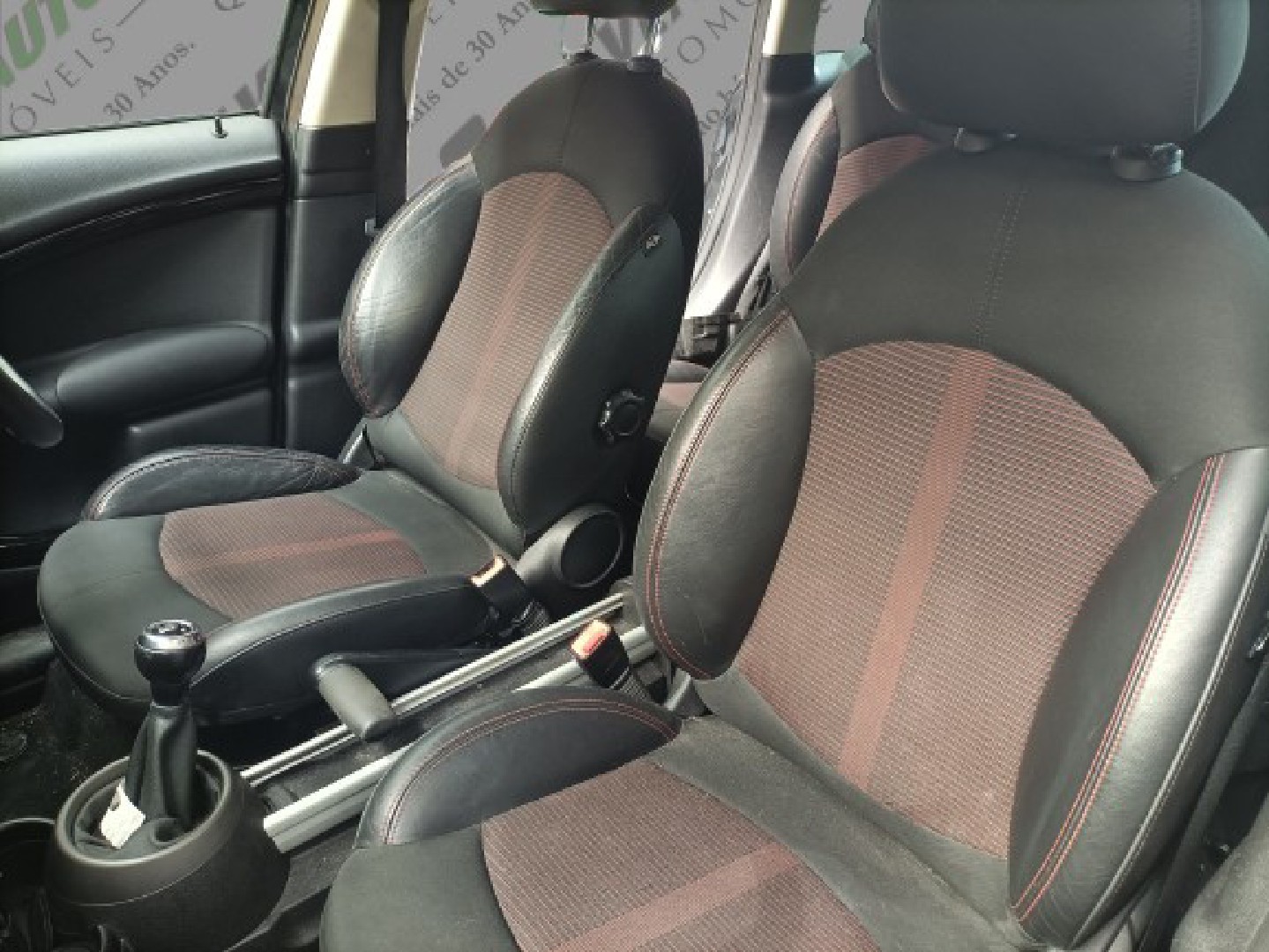 Conjunto Bancos MINI MINI COUNTRYMAN (R60) | 10 - 16