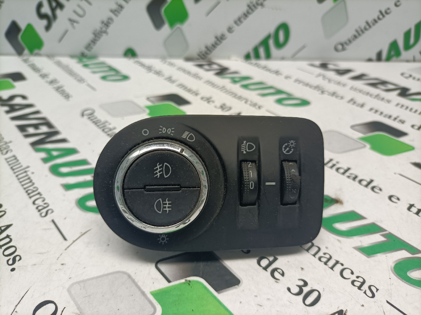 Comutador / Botão Luzes OPEL CORSA D (S07) | 06 - 14