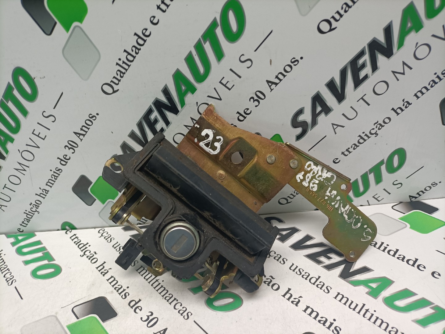 Interruptor / Switch / Botão da Mala SKODA OCTAVIA I (1U2) | 96 - 10