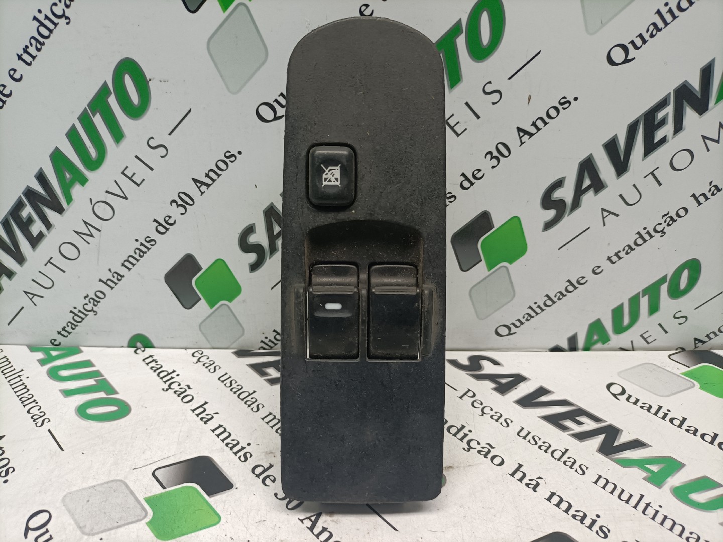 Botão / Botões / Comutador Vidro Esq MITSUBISHI COLT VI (Z3_A, Z2_A) | 02 - 12