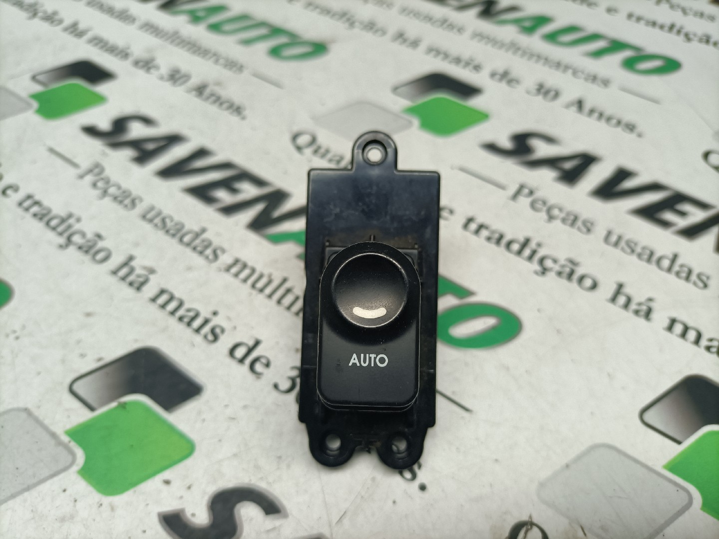 Botão / Botões / Comutador Vidro Dto HYUNDAI i30 (FD) | 07 - 12