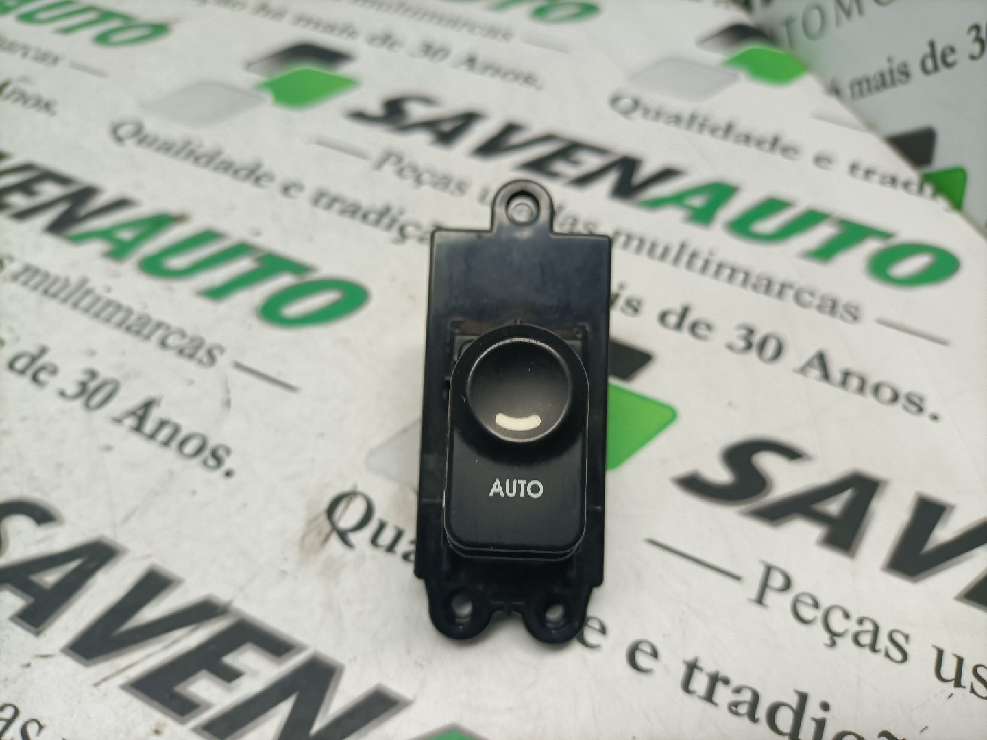 Botão / Botões / Comutador Vidro Dto HYUNDAI i30 (FD) | 07 - 12