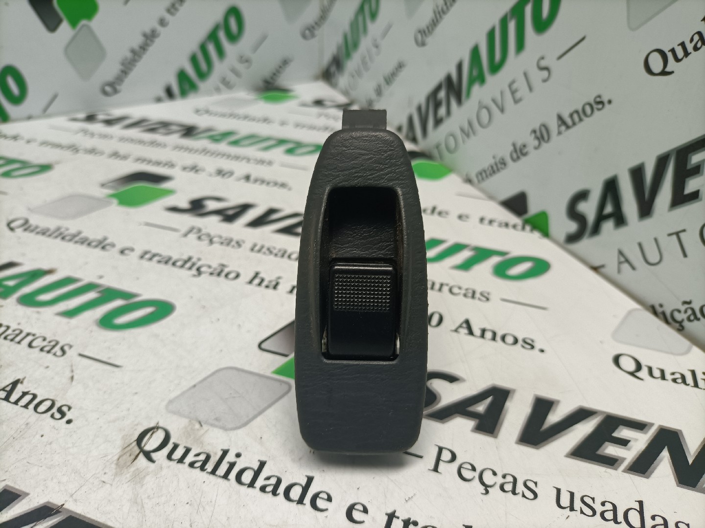 Botão / Botões / Comutador Vidro Esq MAZDA PREMACY (CP) | 99 - 05