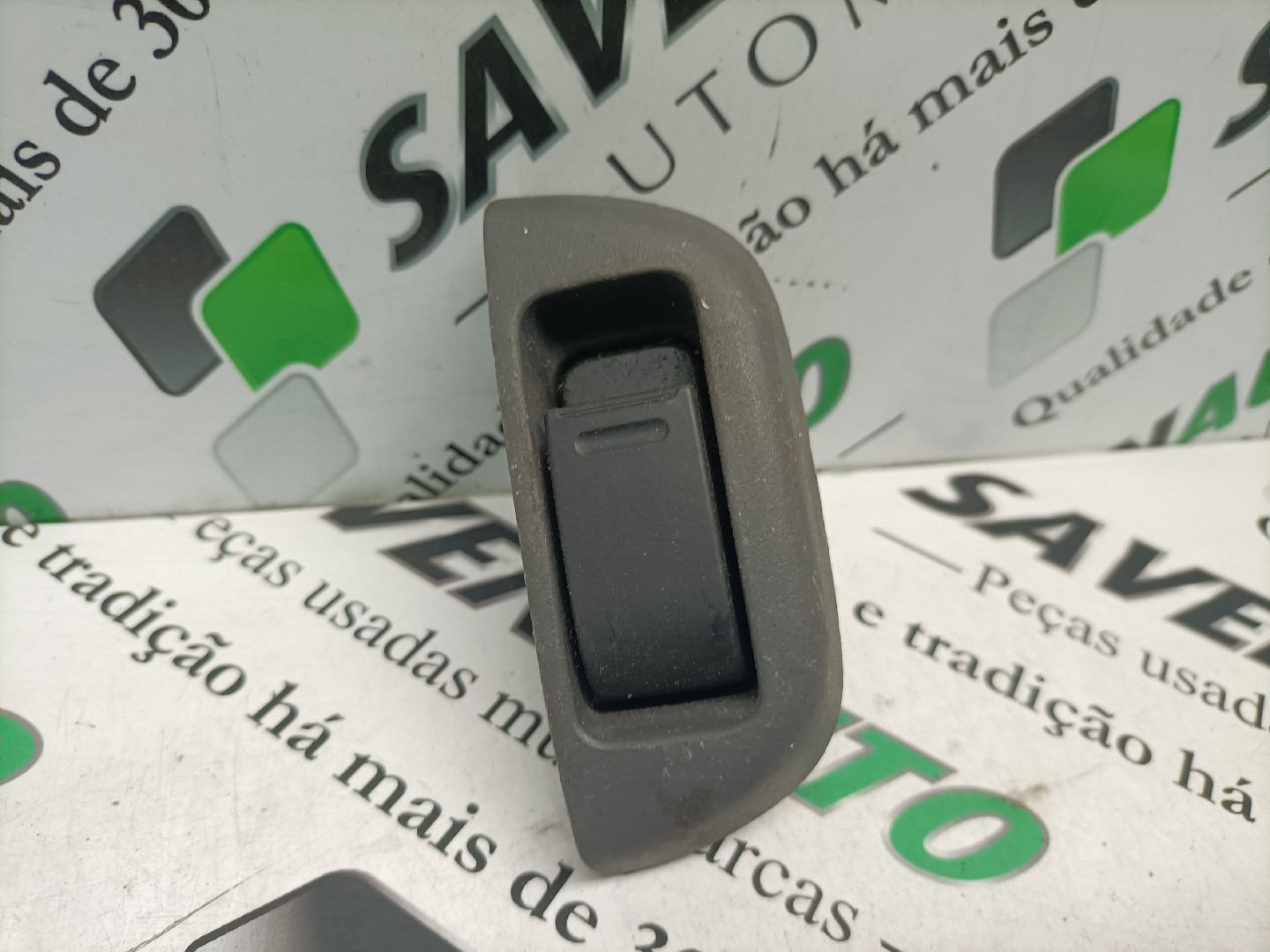 Botão / Botões / Comutador Vidro Dto TOYOTA AYGO (_B1_) | 05 - 14