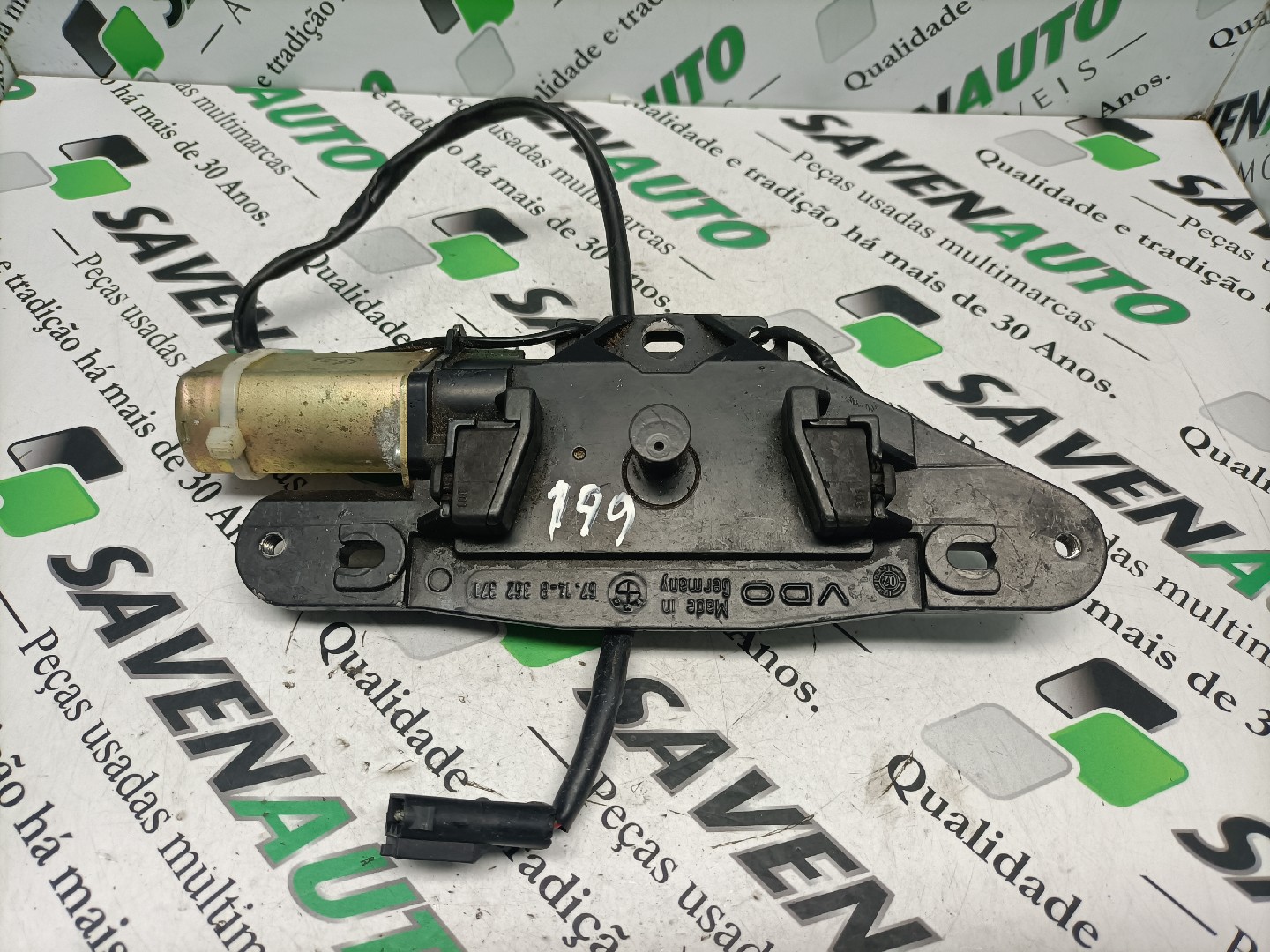 Fecho / Fechadura Mala BMW 7 (E65, E66, E67) | 01 - 09