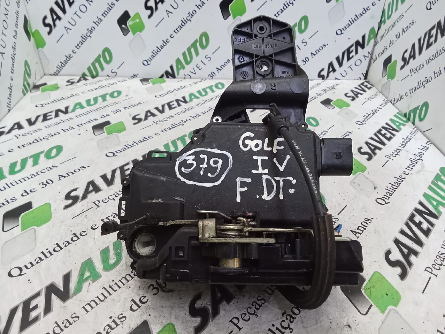 Fecho / Fechadura Porta Frente Dto VOLKSWAGEN GOLF IV (1J1) | 97 - 07