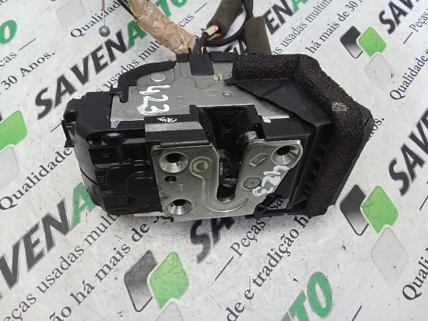 Fecho / Fechadura Porta Frente Dto NISSAN QASHQAI II (J11, J11_) | 13 - 